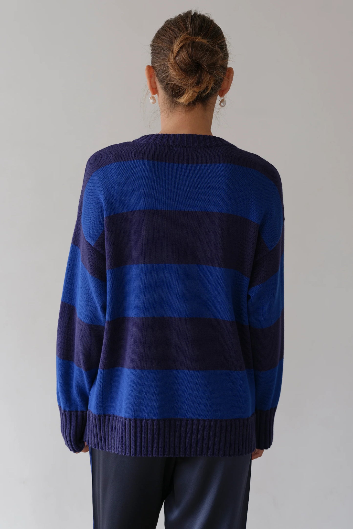 The Cotton Knit Stripe Crewneck Sweater in Navy Azure