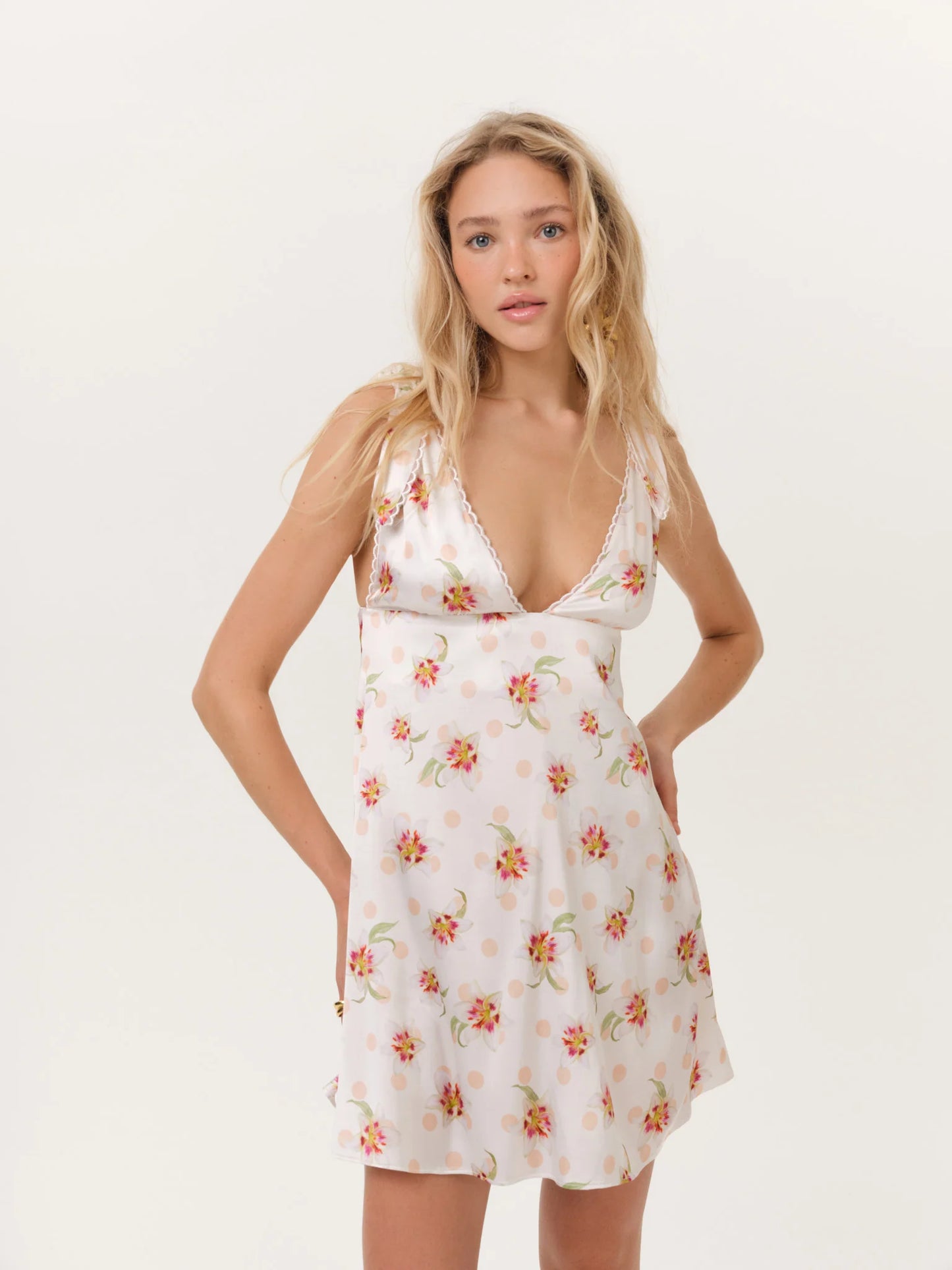 SUNRISE LILY MINI DRESS in Cream Peach