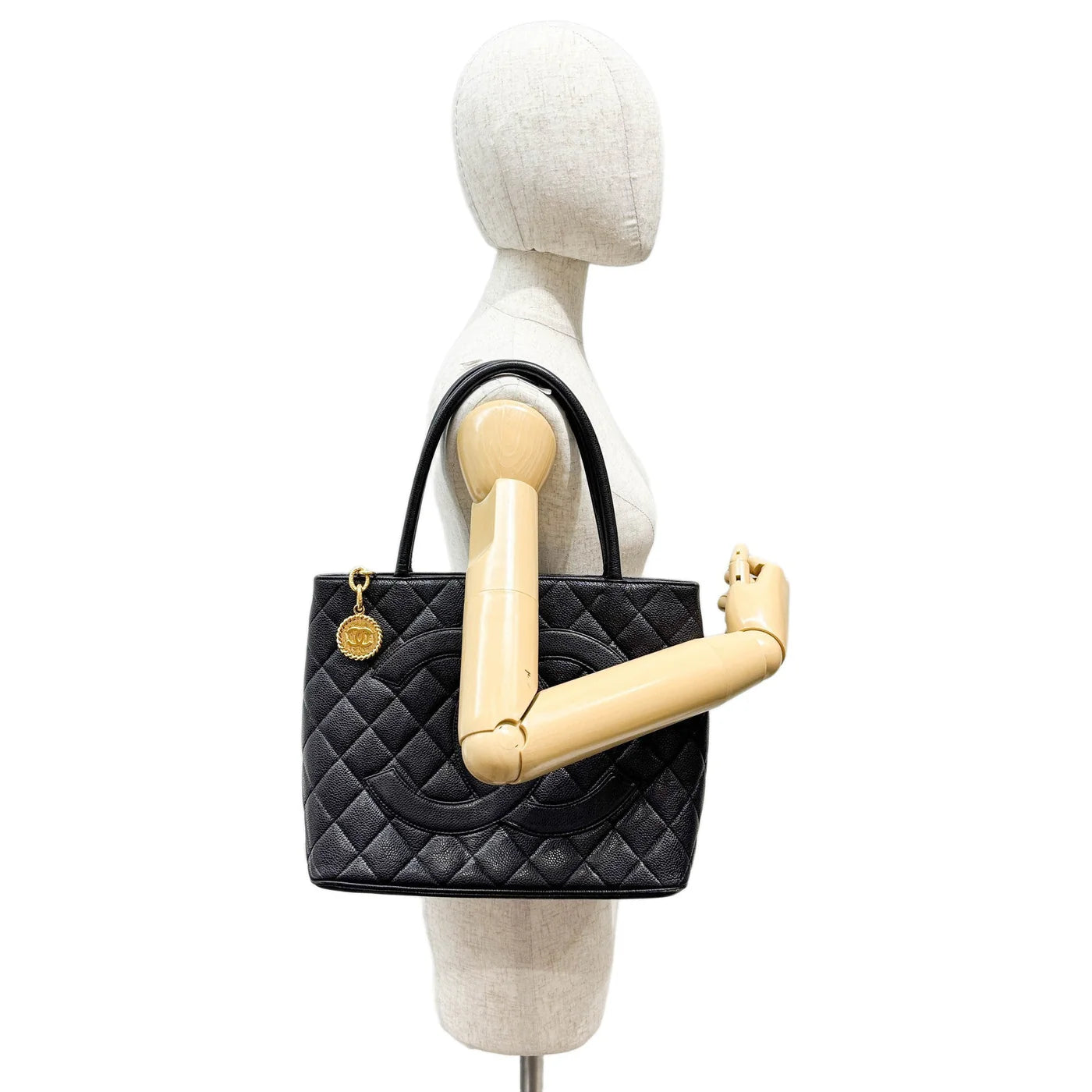Médaillon 2000-2002 Black Leather Tote