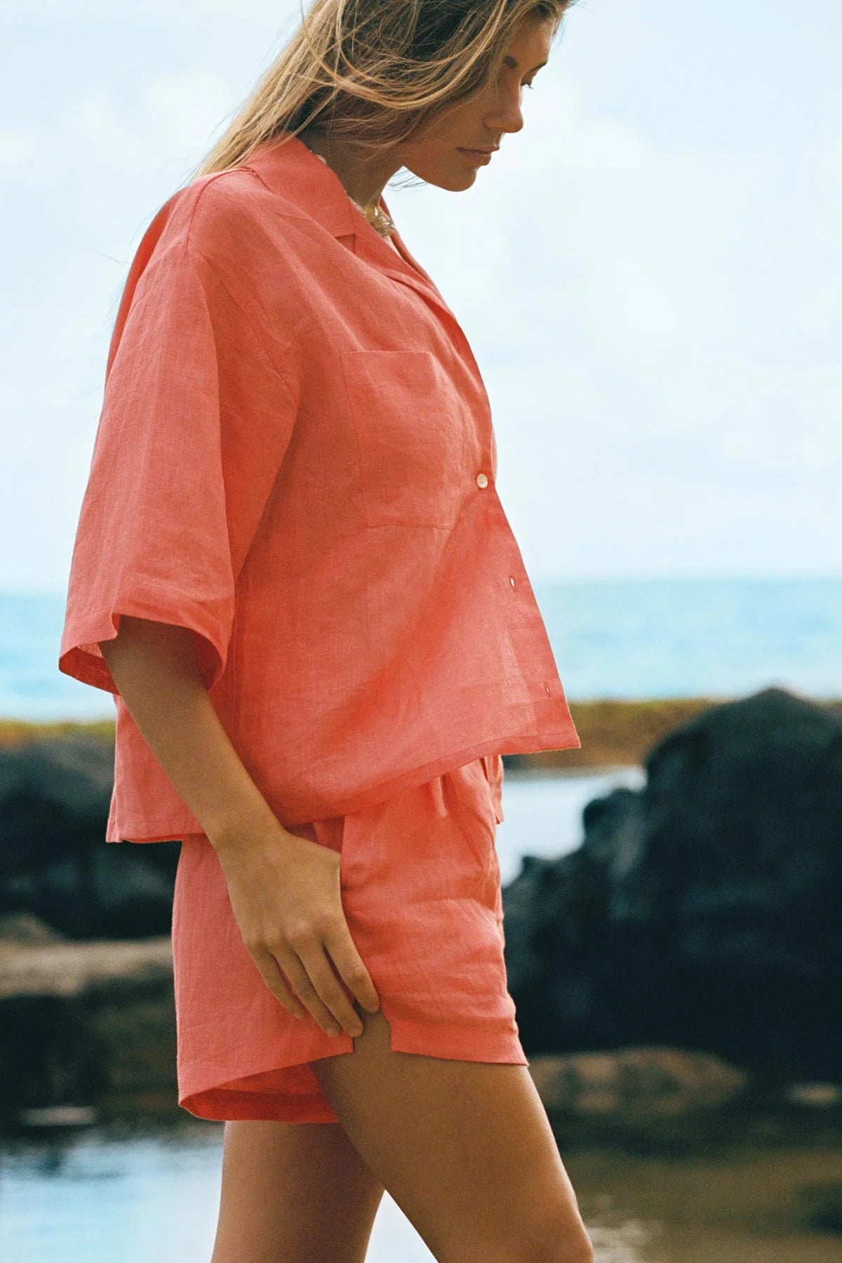 THE GETAWAY SHORT in Coral