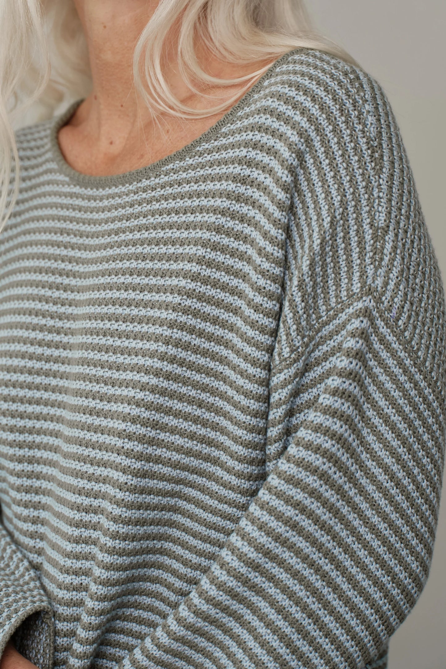 THE COTTON KNIT STRIPE SWEATER in Dill