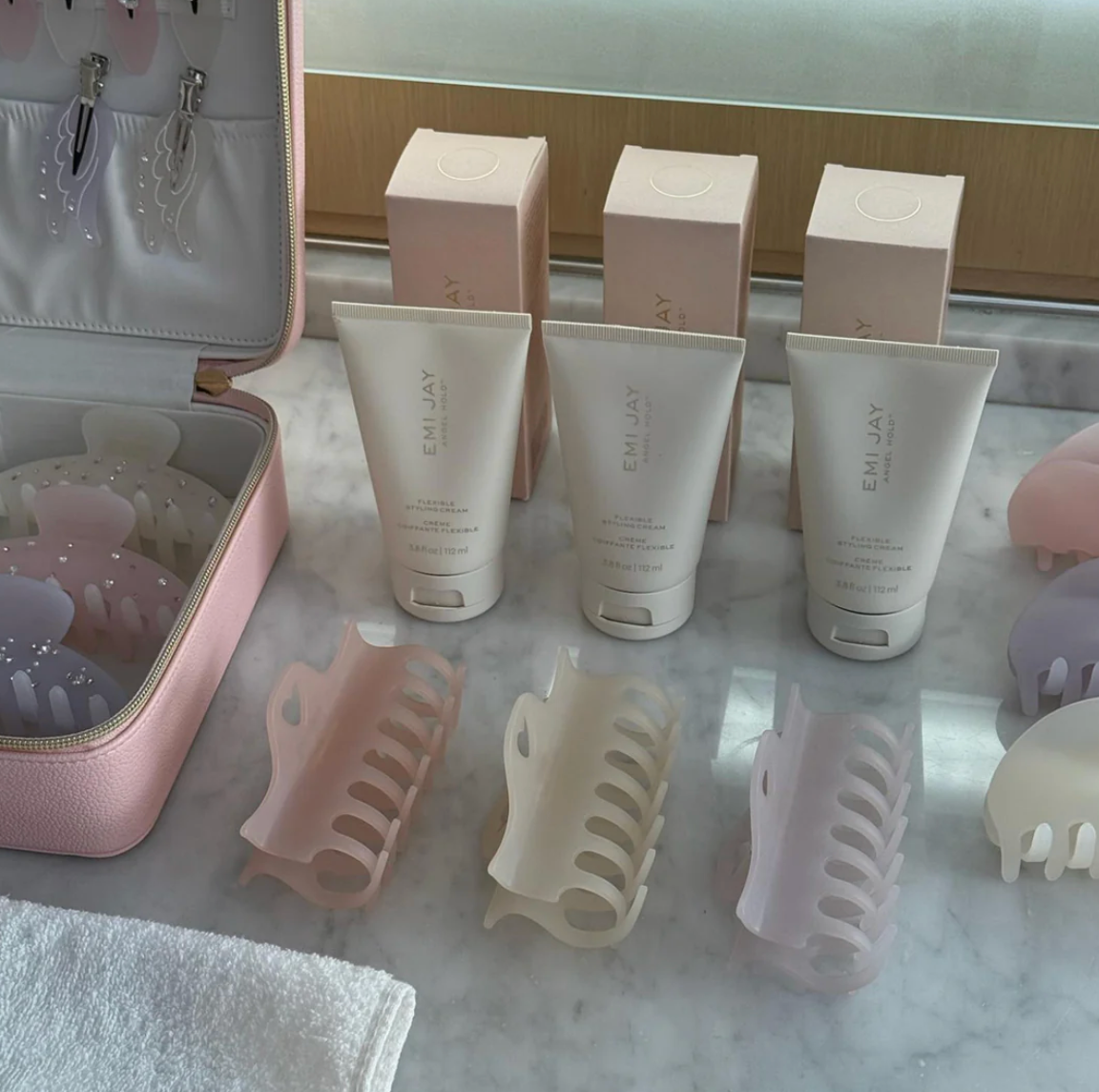 HEARTBREAKER CLIP in Pink Smoke