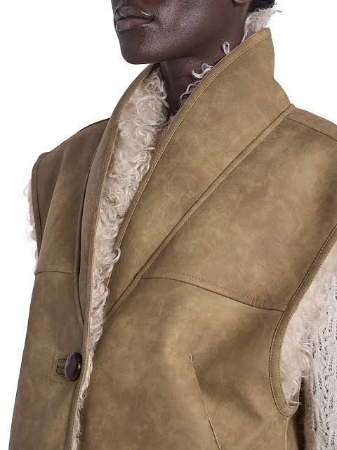 CLARA VEST in Taupe